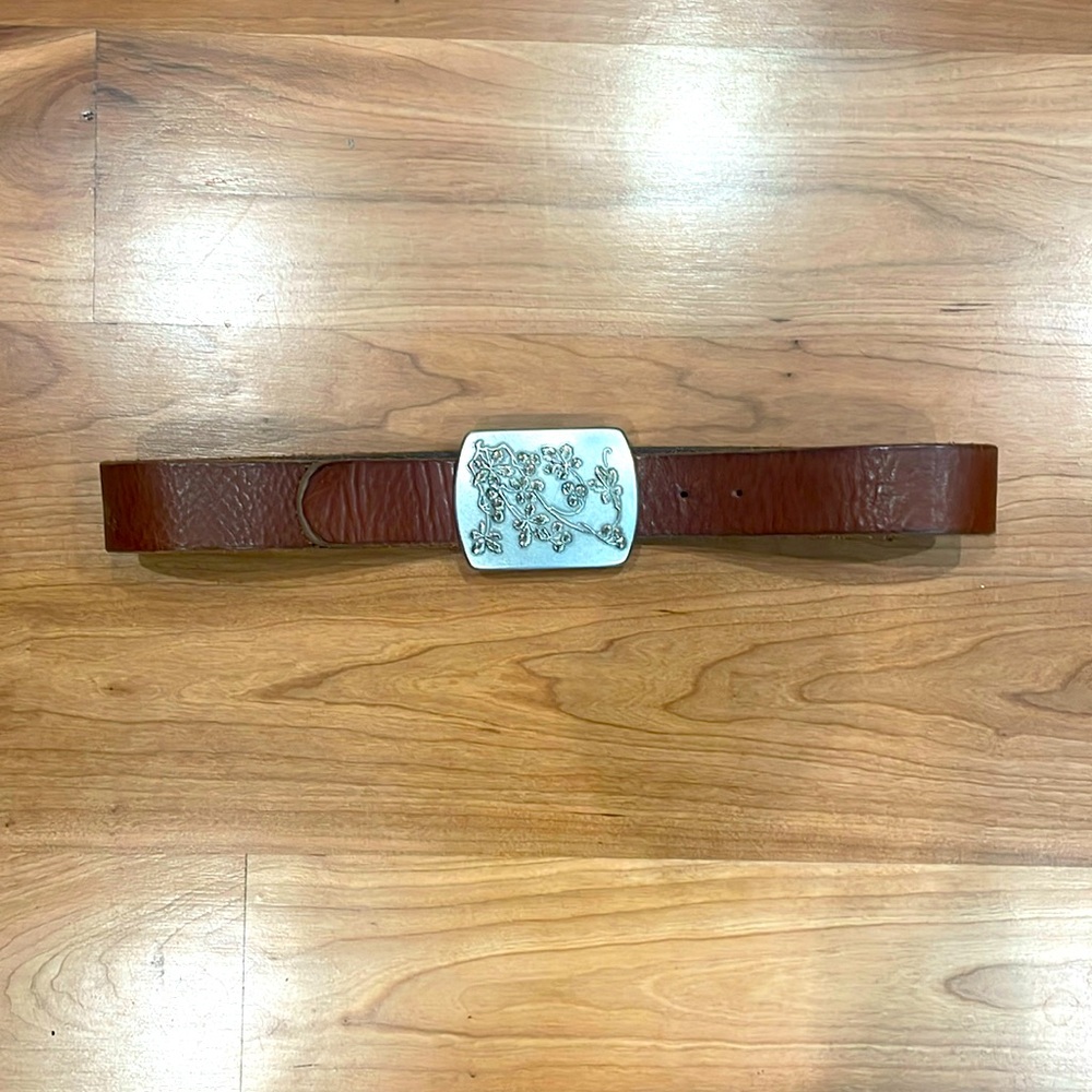 GAP, gorgeous women’s leather cowhide belt size small